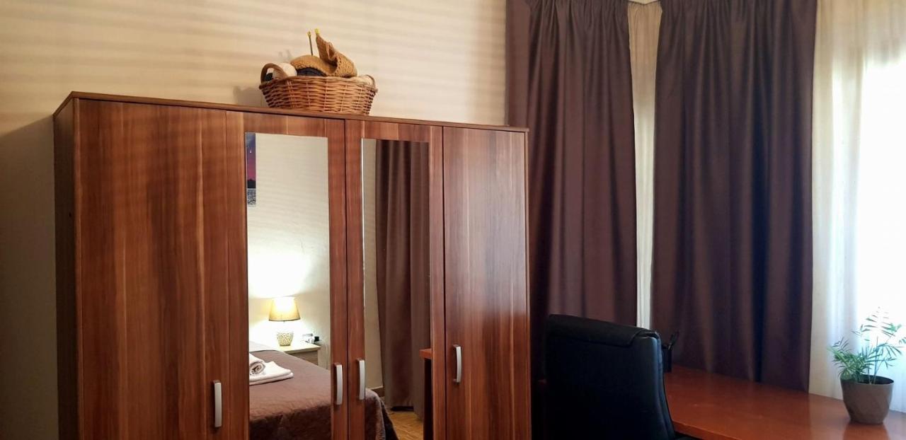 Nea Peramos Large Apartment Near The Beach Exterior foto