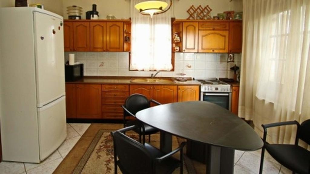 Nea Peramos Large Apartment Near The Beach Exterior foto